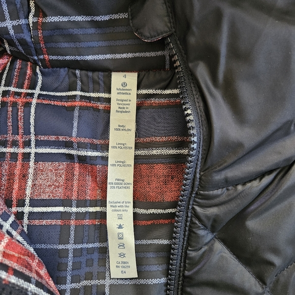 Lululemon Reversible Hooded Lightweight Down Vest - Picture 3 of 11